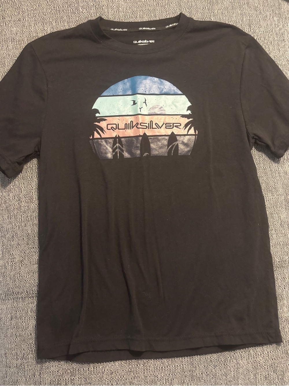 Quiksilver Men's Retro Sunset Surf Graphic T-Shirt